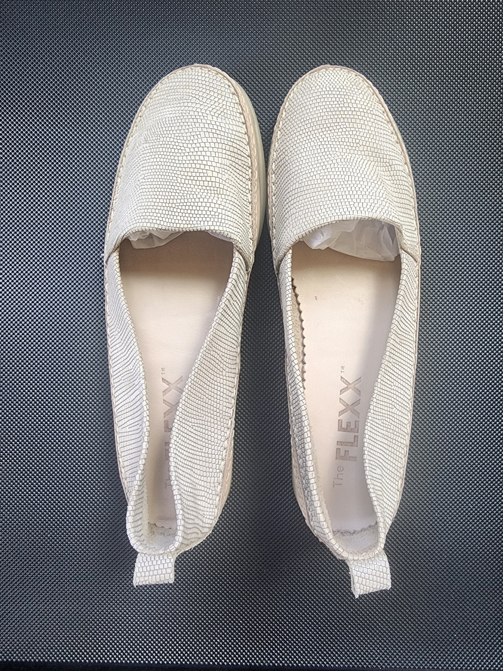 THE FLEXX Women's Slip-on Shoes - NIB